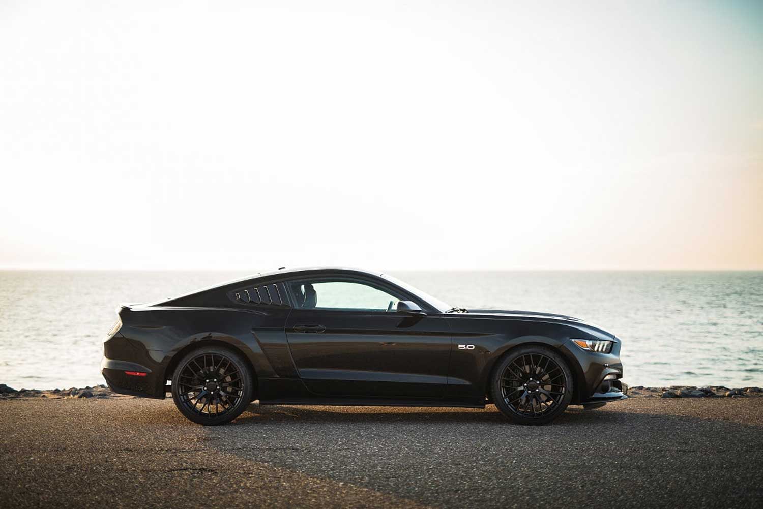 achtergrond betaling Necklet Ford Mustang GT 5.0 V8 Fastback huren? Gratis offerte | Trouwauto  hurenJouwTrouwauto.nl